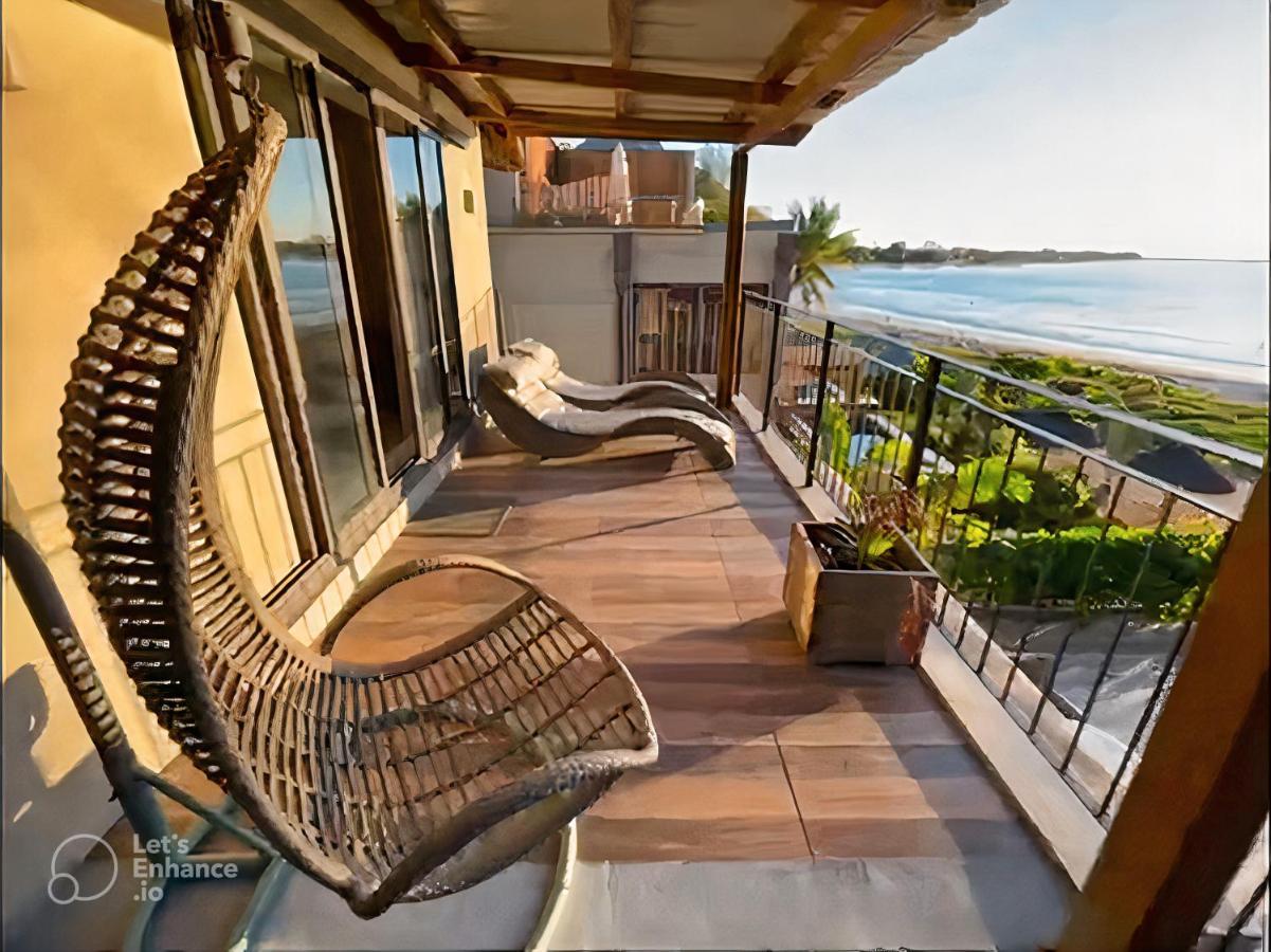 Beachfront Villa By M&H Tamarin Eksteriør billede